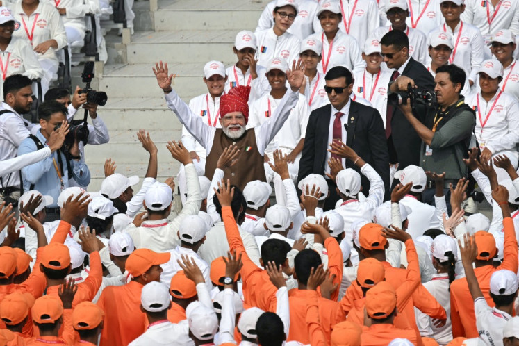India's Modi woos youth with free coaching, AI training