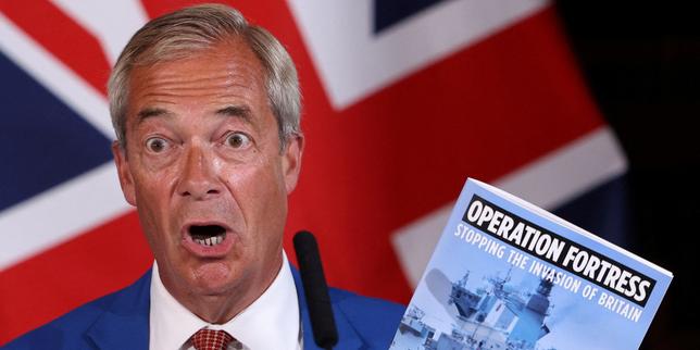 France blasts UK hard-right plan to use navy to stop Channel migrants