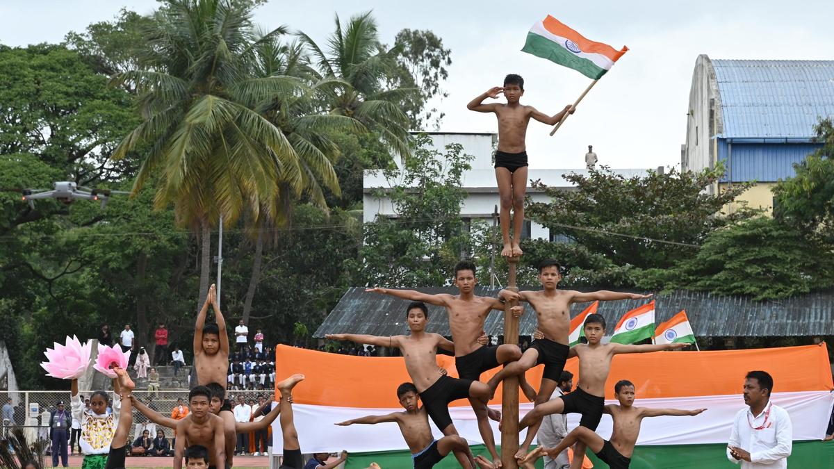 Youth protests find echo in Minister’s I-Day speech in Shivamogga