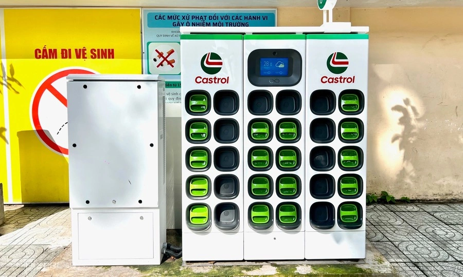 Taiwan's largest e-scooter maker sets up battery-swap stations in Vietnam