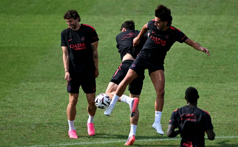 World Cup winner Ferran Torres signs for PSG