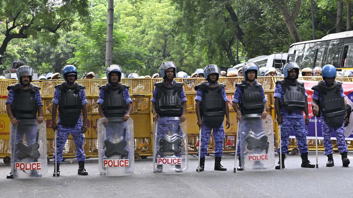 Delhi police move against social media handles over misleading Jantar Mantar protest videos