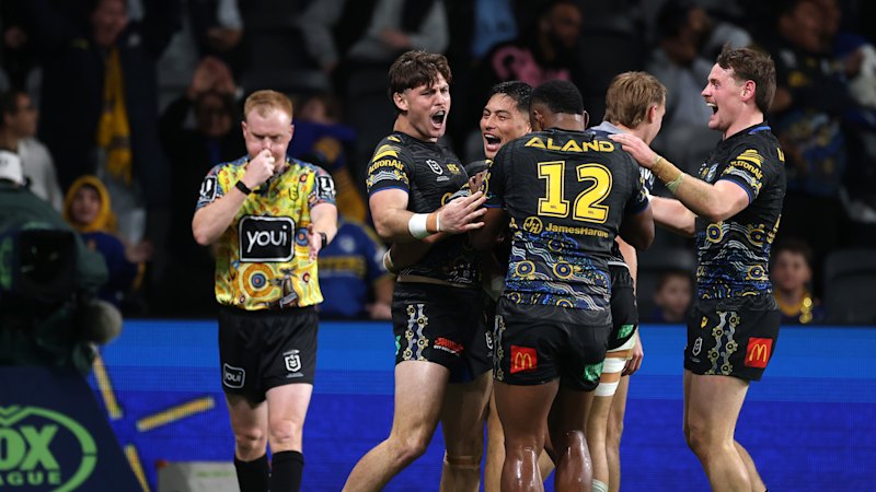 Late drama as Eels pip Cowboys to keep rivals’ finals hopes alive