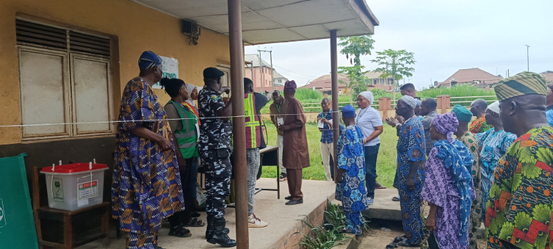 Osun Decides: Accord Party agent raises alarm as unknown persons monitor, video voters at polling unit