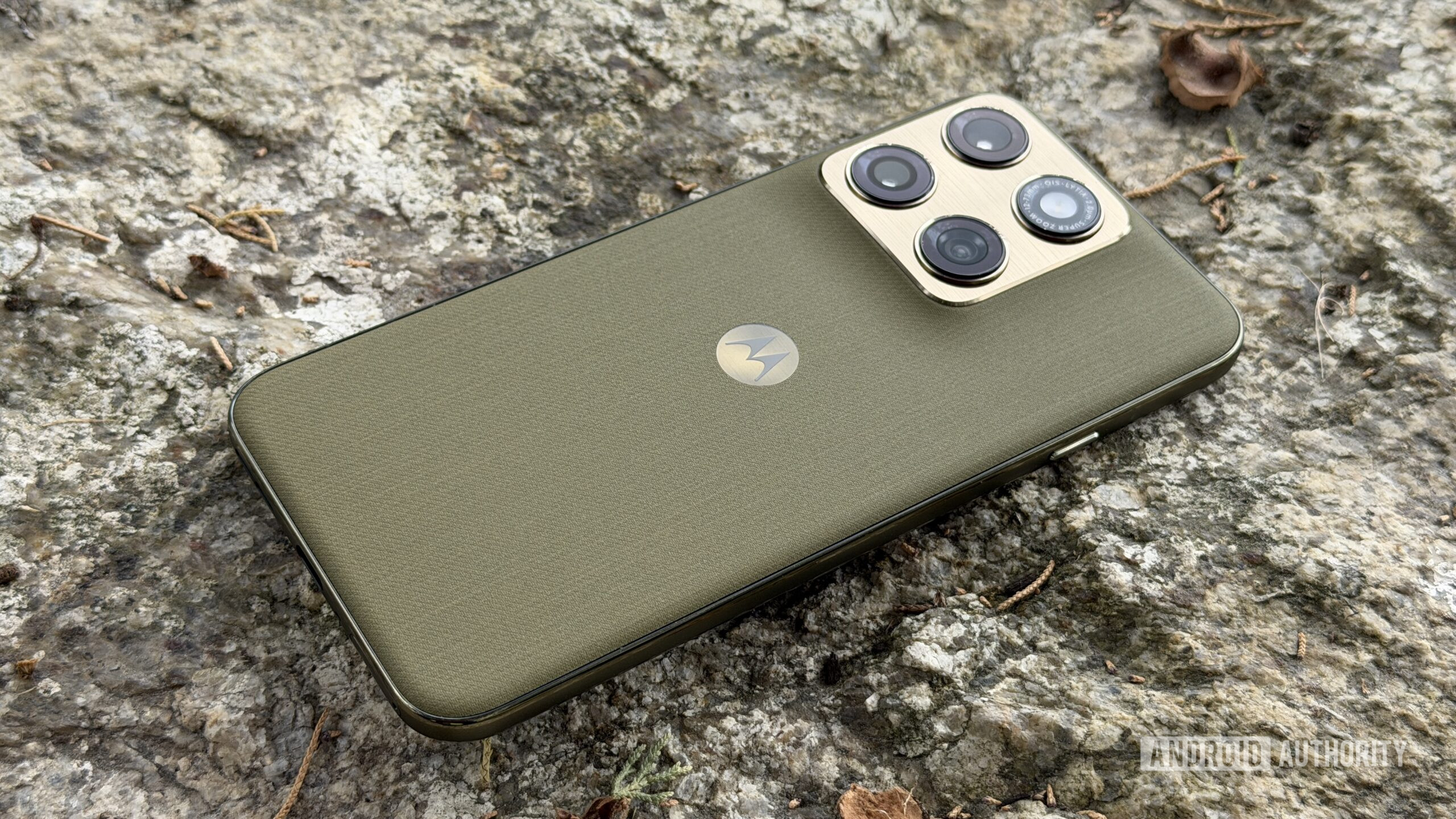 5 Android phones you should buy instead of the Motorola Edge (2026)