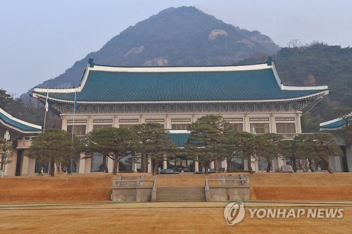 (LEAD) S. Korea voices 'strong regret' over Ukraine's denial of nondisclosure pact on N.K. POWs