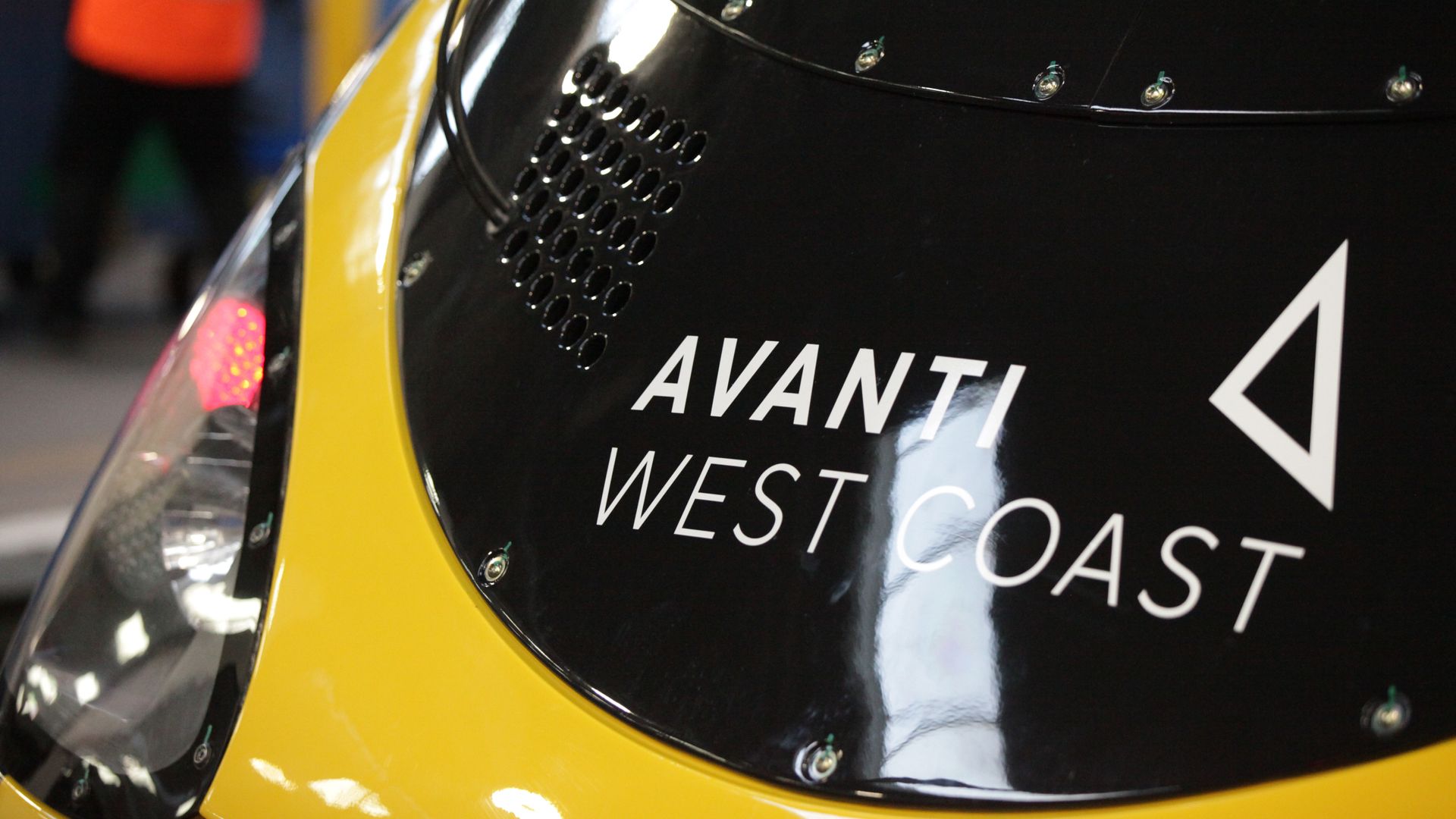 <a href='https://news.sky.com/story/politics-latest-burnham-labour-conference-social-care-12593360?postid=12531752#liveblog-body'>Avanti West Coast to be nationalised next year</a>