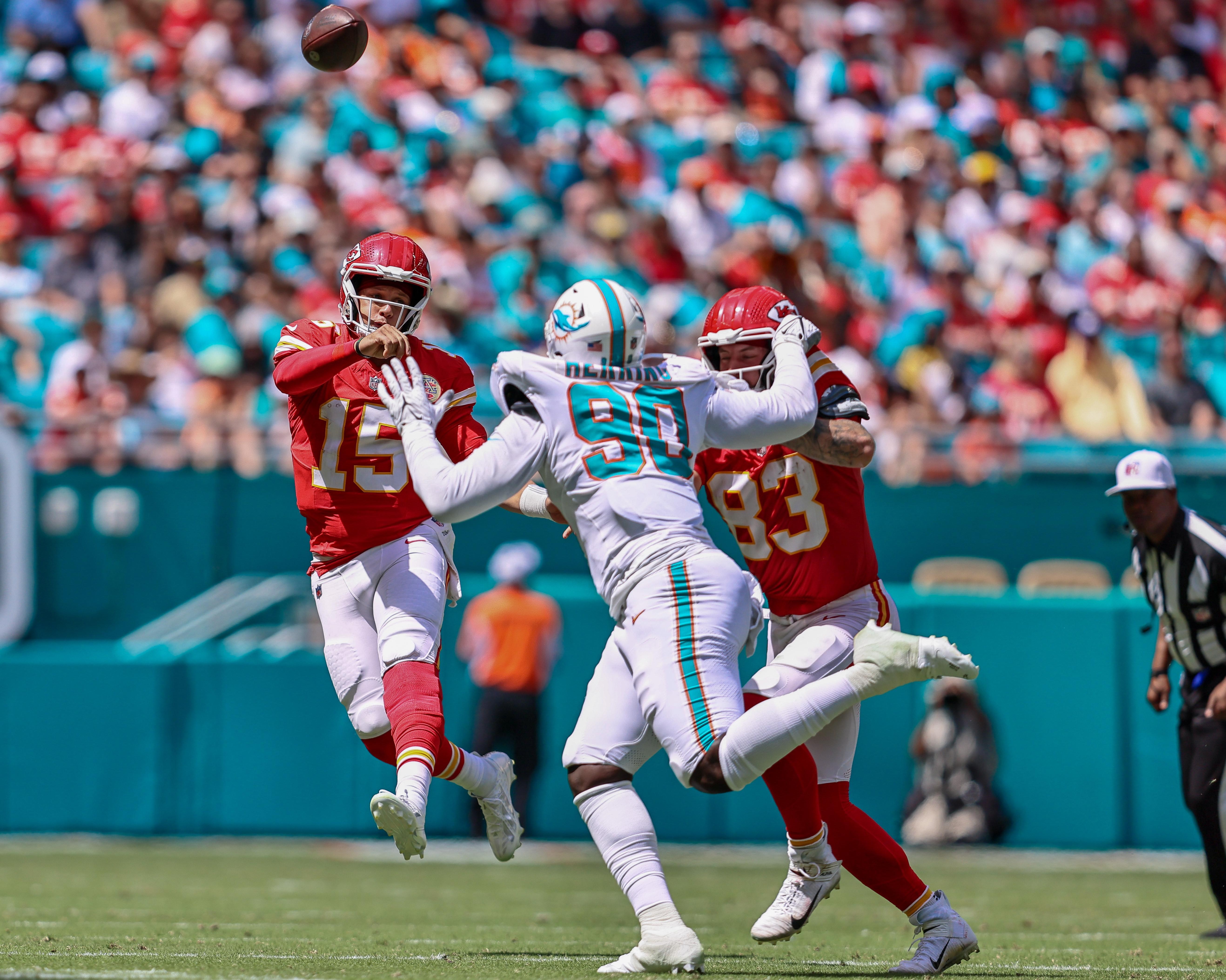 Rapid Reaction: Last year’s Chiefs almost come out in win over Dolphins