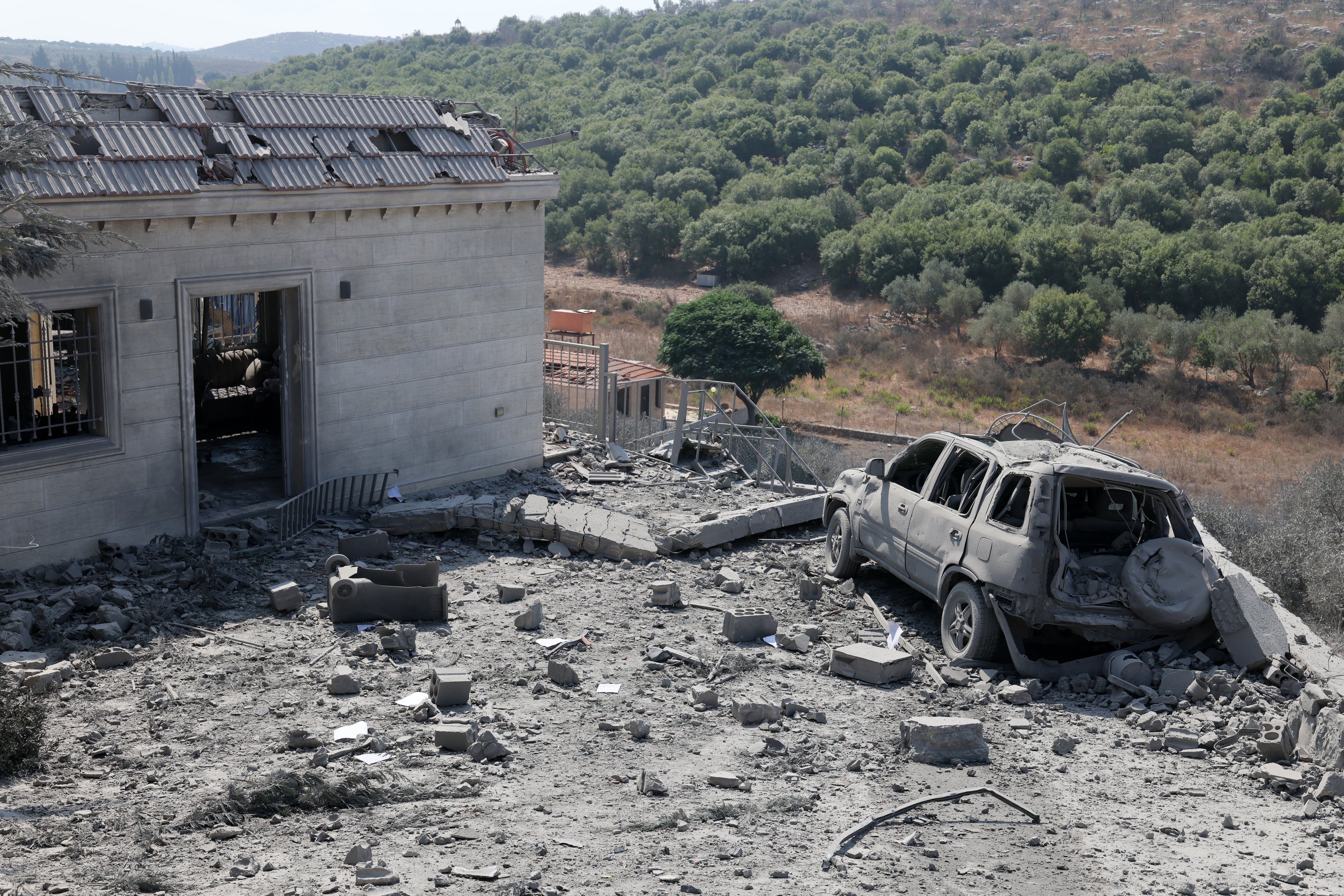 Israeli strike kills seven in southern Lebanon