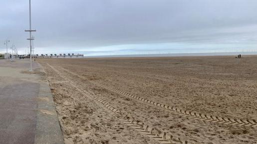Sand art on seafront to promote cycle tour