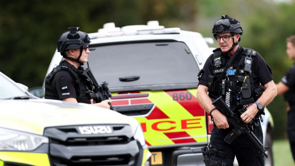 Five arrested as counter-terror police investigate major incident near RAF Fairford