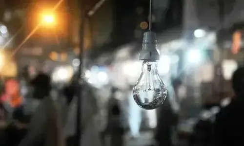 Police use tear gas to break up protest against loadshedding
