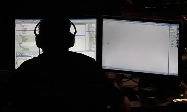 Over 70 arrested in NCCIA raids on two Karachi call centres