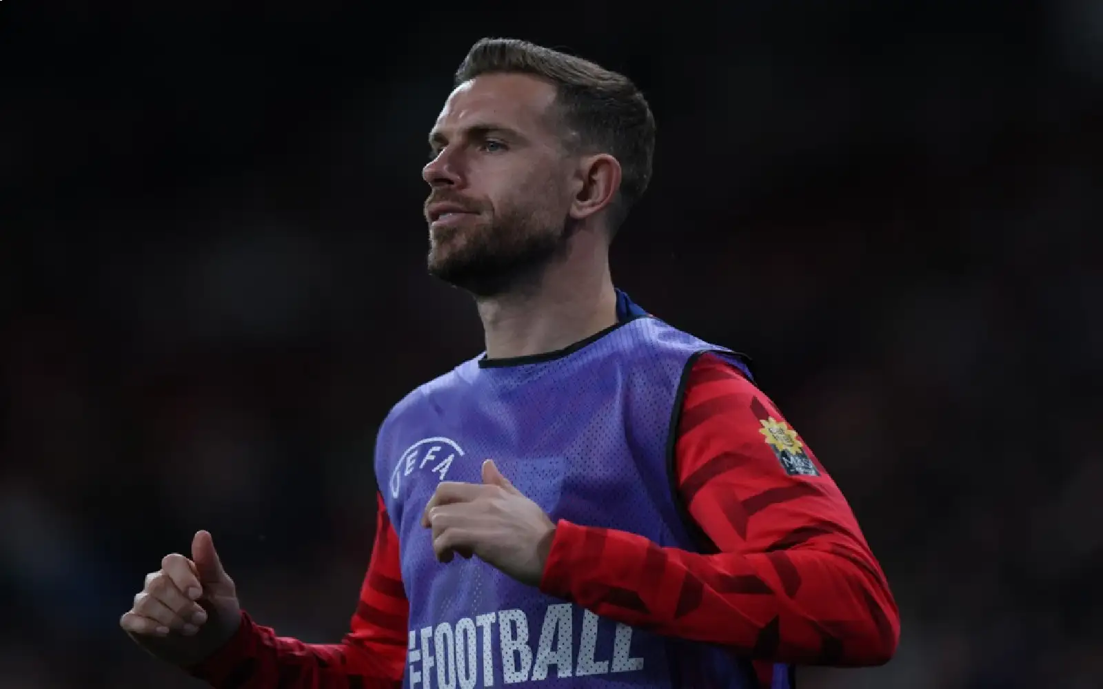 Chelsea sign England midfielder Jordan Henderson