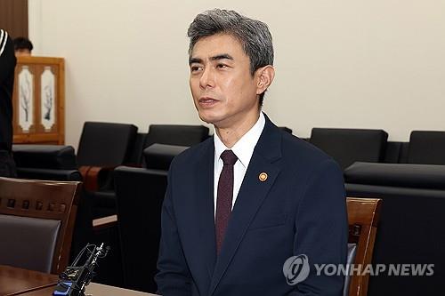 Defense minister vows 'corresponding measures' if DMZ blast confirmed caused by N.K. mines