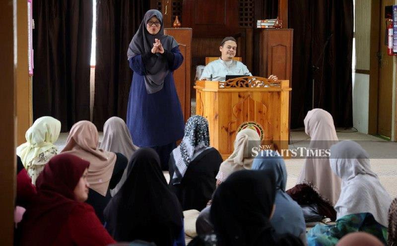 Sign language opens doors to Islamic learning for Kelantan deaf community