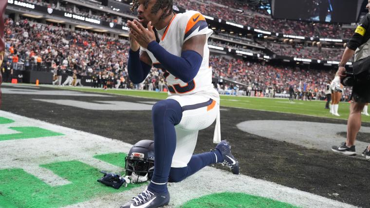 Why Jahdae Barron is gifting his big game ball to his sister