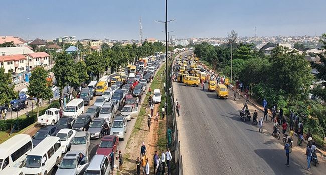 Passenger dies after jumping from moving bus in Lagos