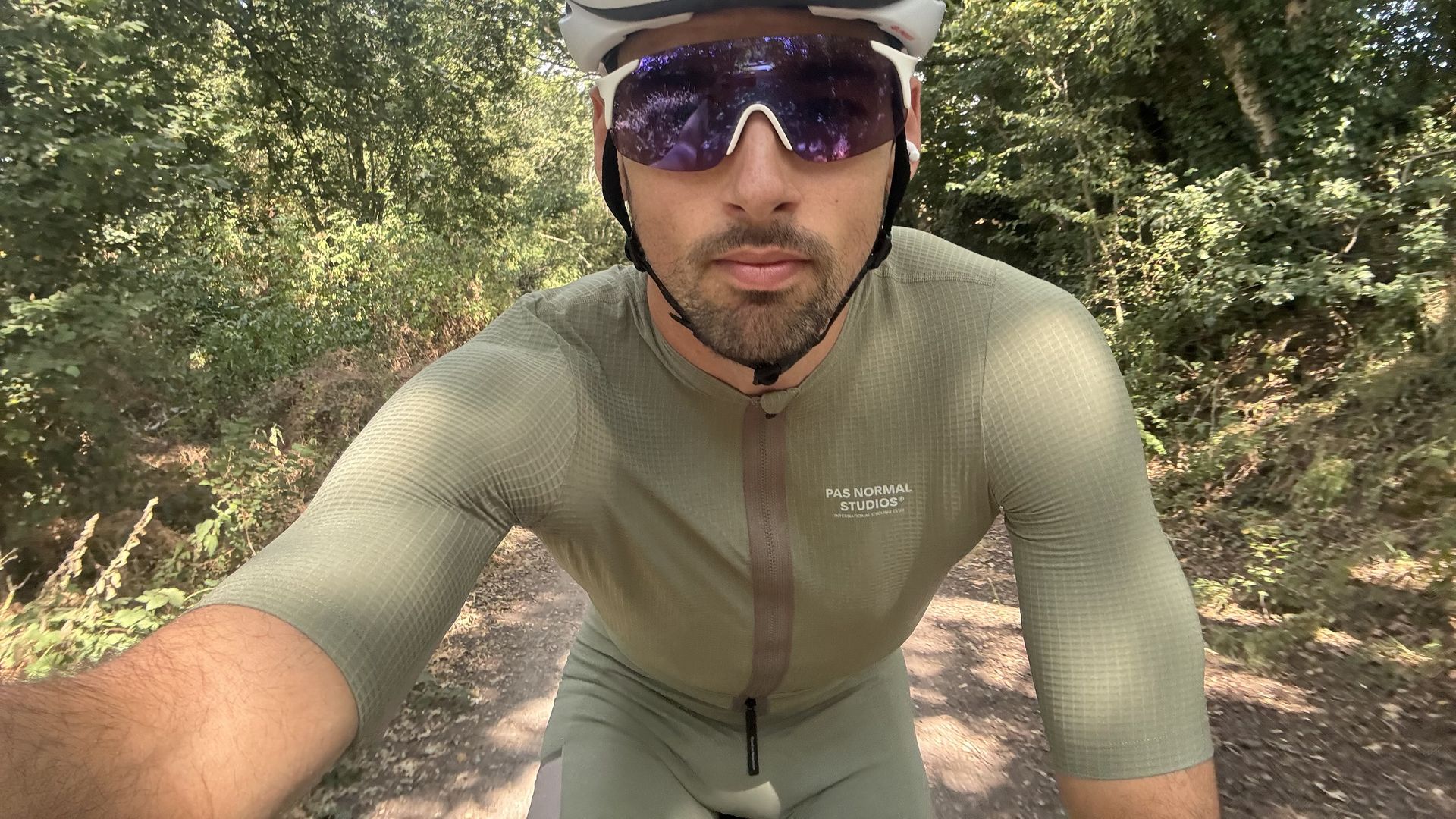 Pas Normal Studios Escapism jersey review: practical and effective, but some elements miss the mark.