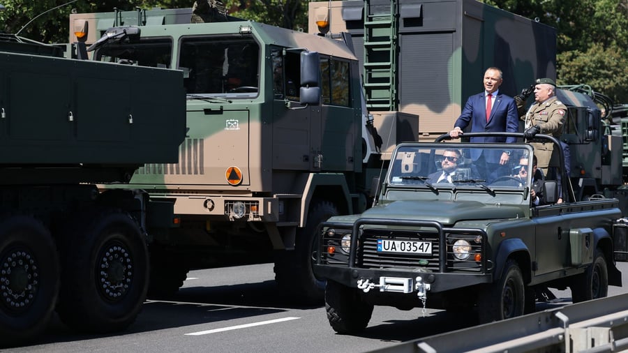 Verteidigung: Polen begeht „Tag der Armee“ mit großer Militärparade