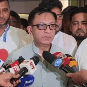 Commerce minister: Two years needed to overcome gas, power crises