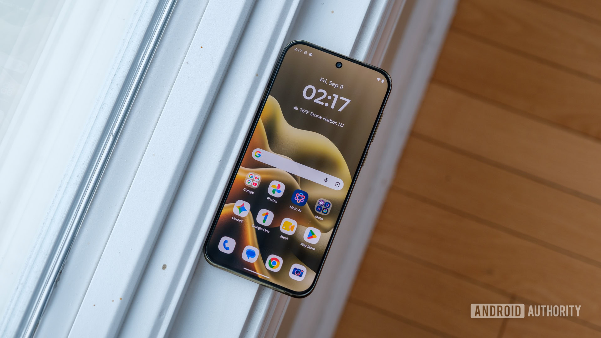 Survey reveals readers’ favorite Galaxy S26 FE alternative — and it’s not a Samsung or Pixel