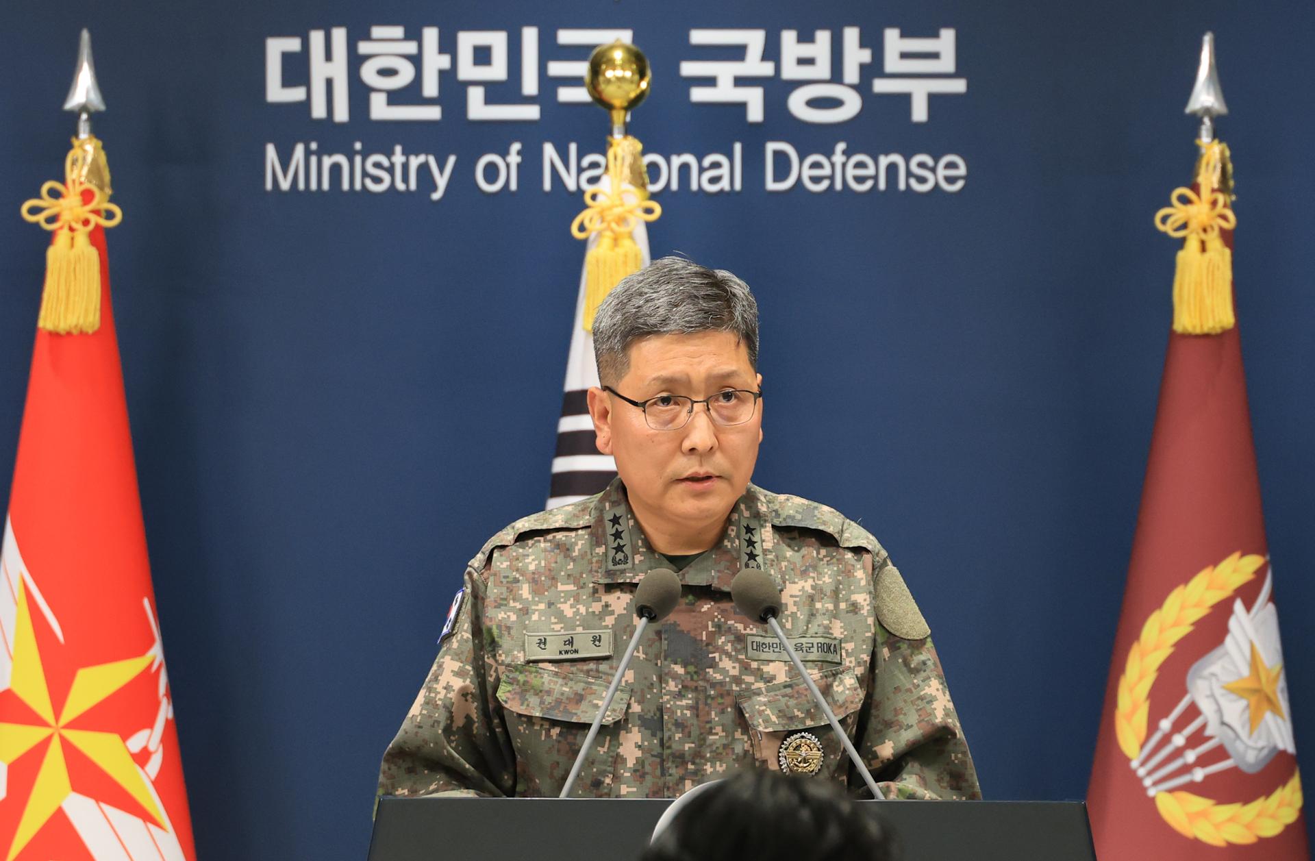 Military says NK mine almost certainly caused DMZ blast, vows response