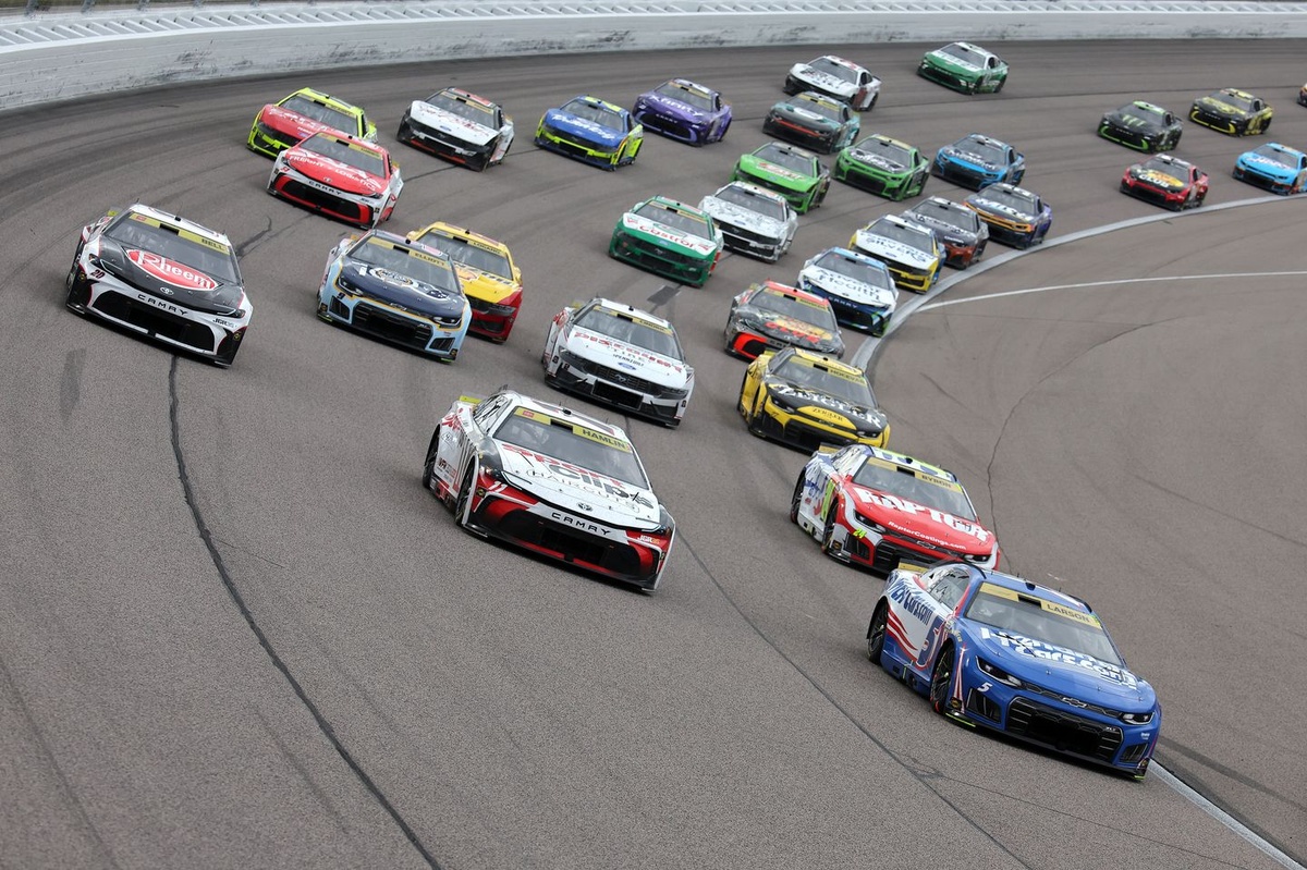 Winners and losers from a surprisingly calm NASCAR Cup race at Kansas