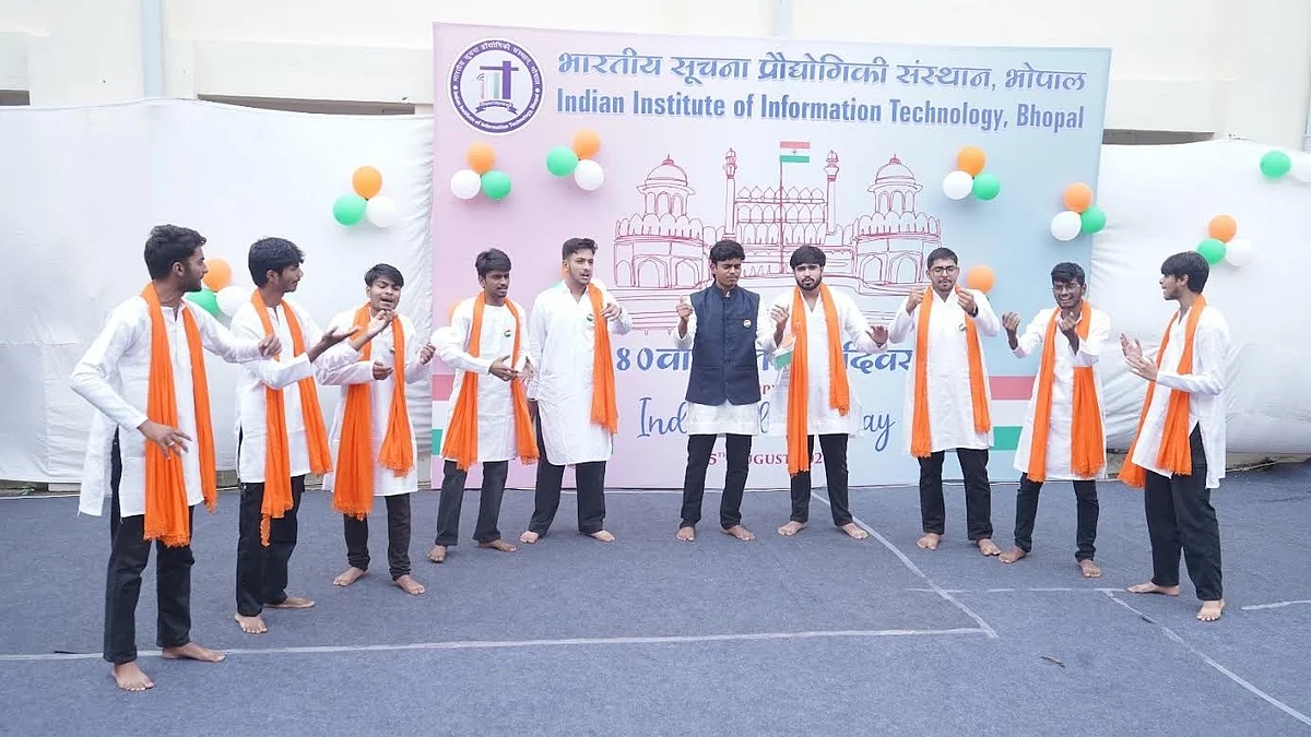 90 Minutes Of Patriotism: ITBP Pipe Band Mesmerises IIIT Bhopal On Independence Day