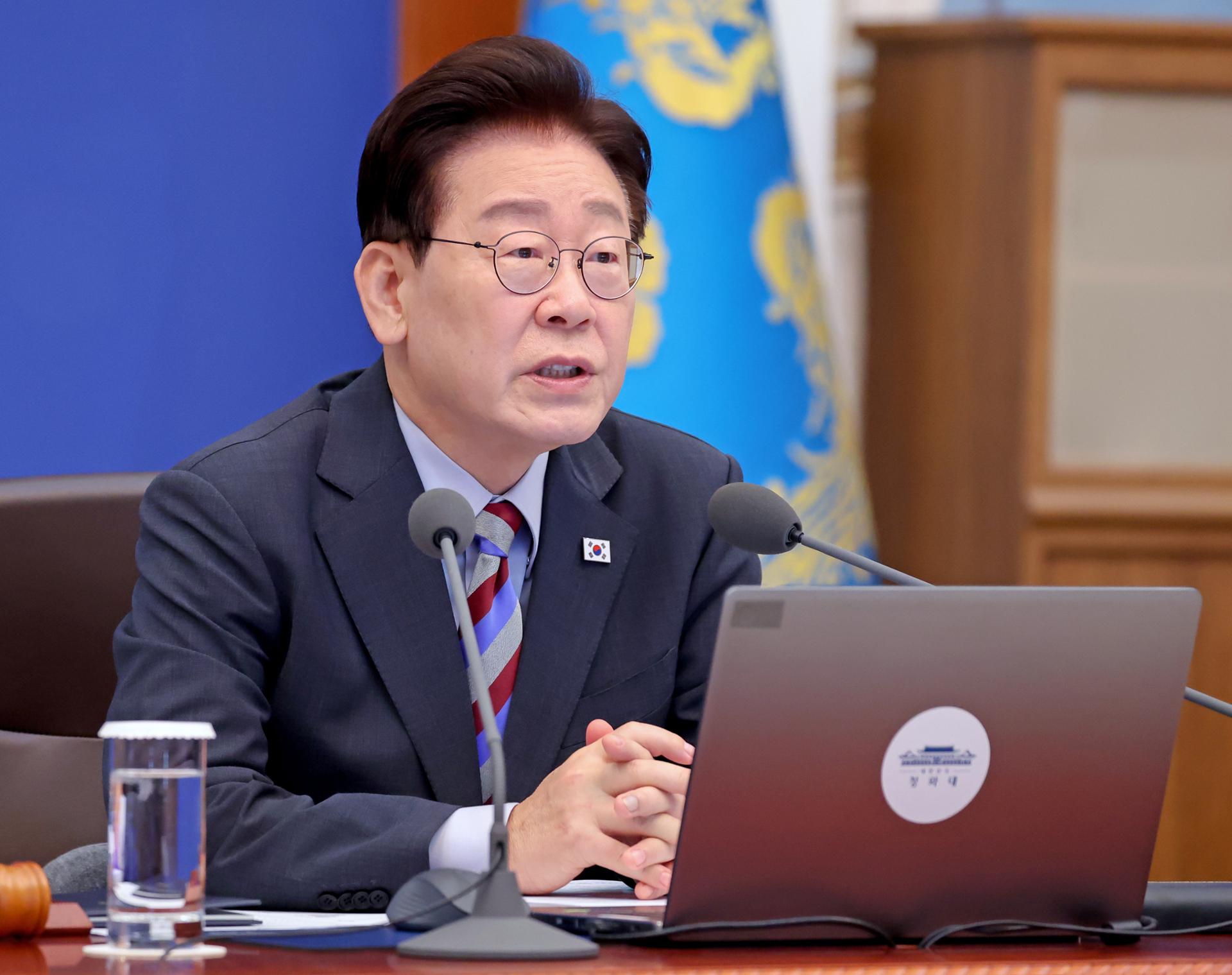Lee calls for thorough probe of mine blast, vows necessary measures