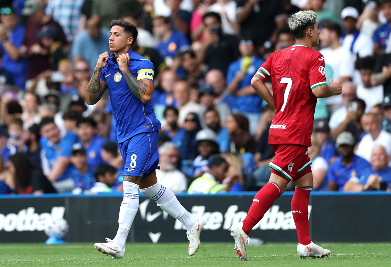 Enzo Fernandez booed by some Chelsea fans on Stamford Bridge return