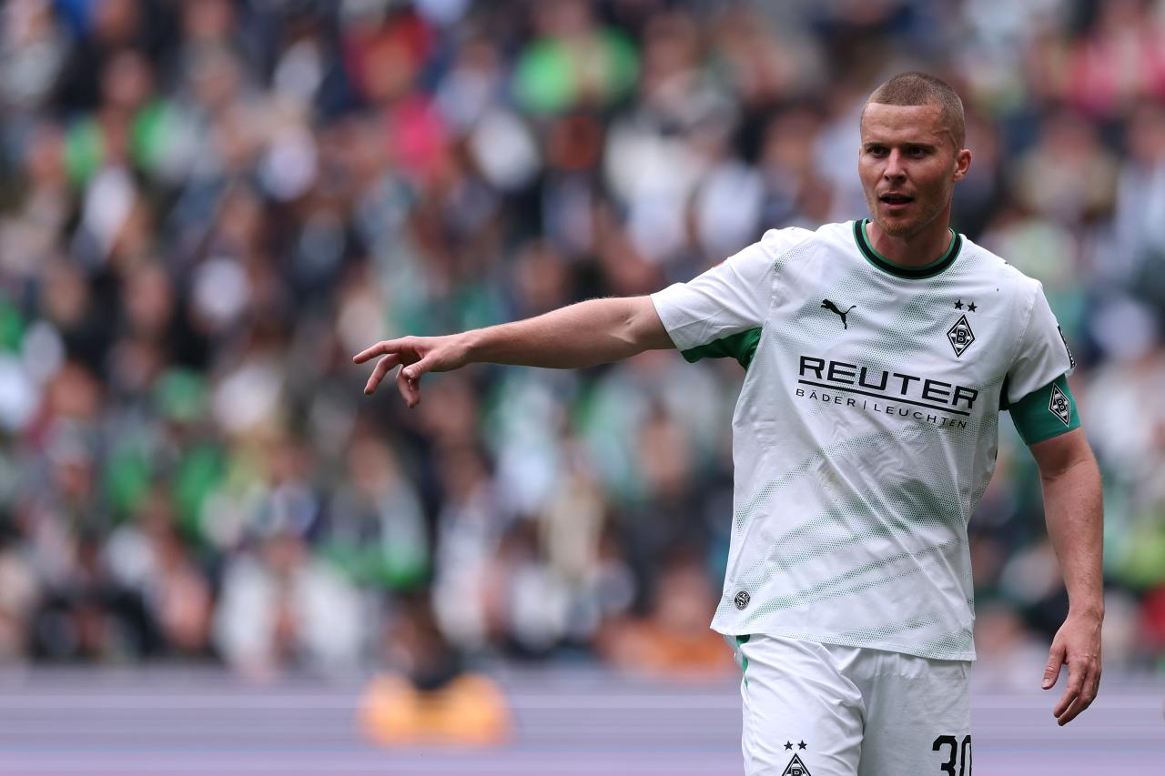 Gladbach and Leeds United agree on €10m fee for Nico Elvedi