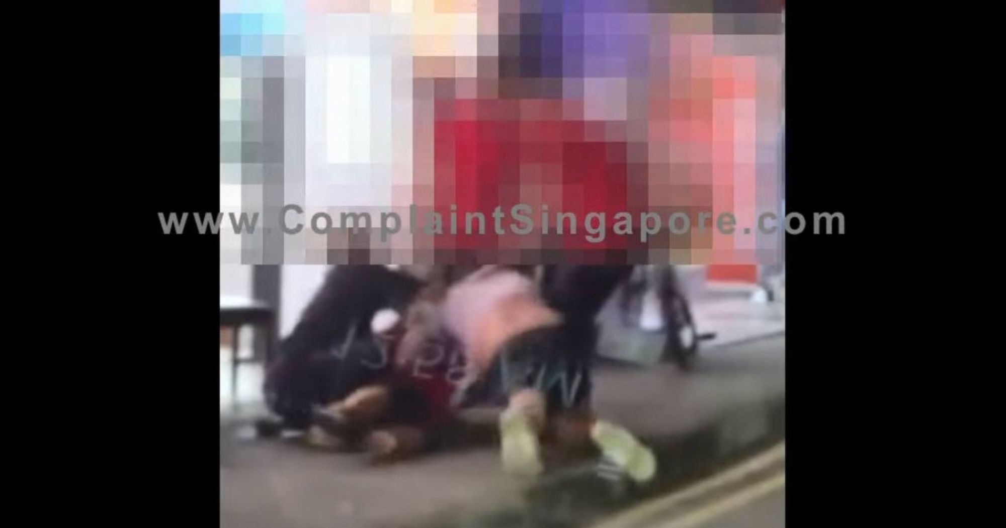 3 men & 1 woman arrested after fight in front of Geylang eatery