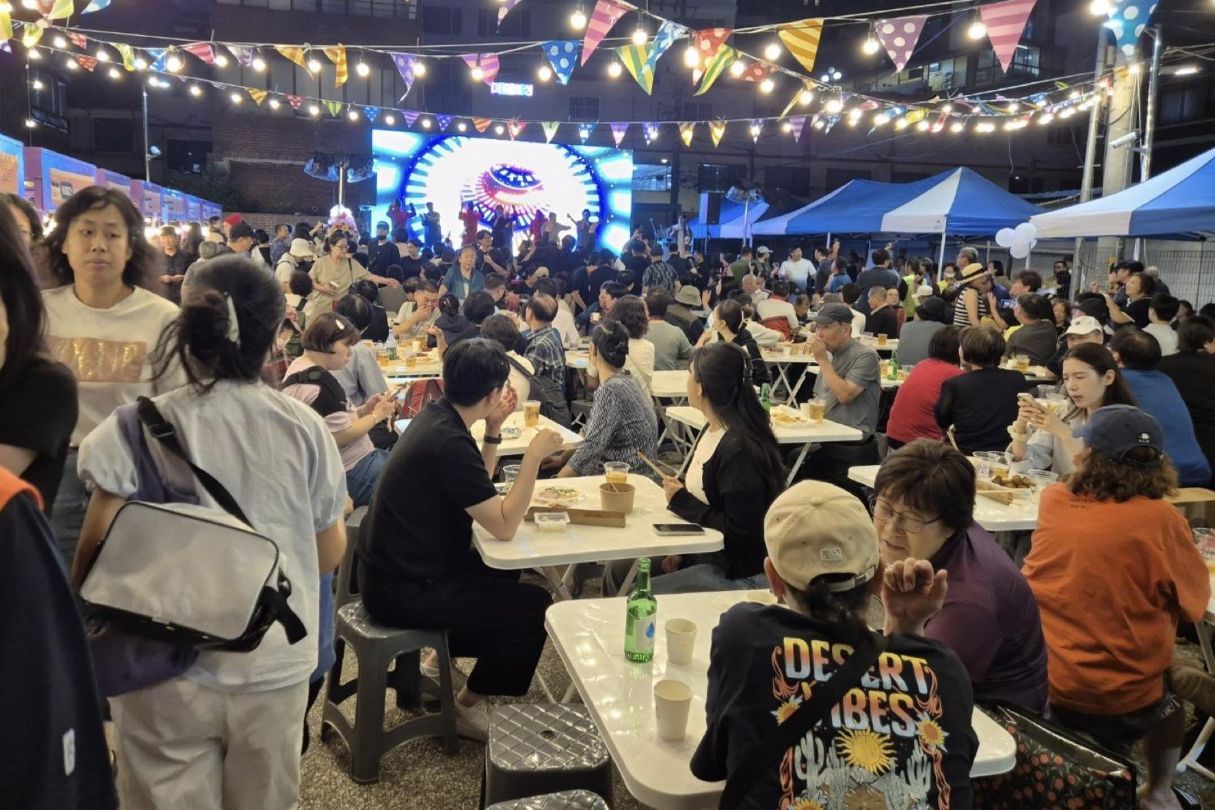 Seoul revitalizes traditional markets with autumn night food festivals
