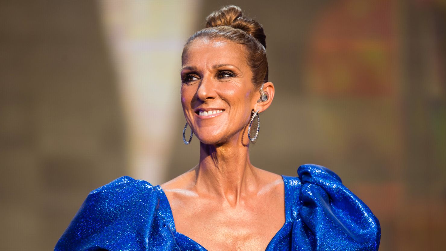 Celine Dion wows Paris Fashion Week with surprise gig