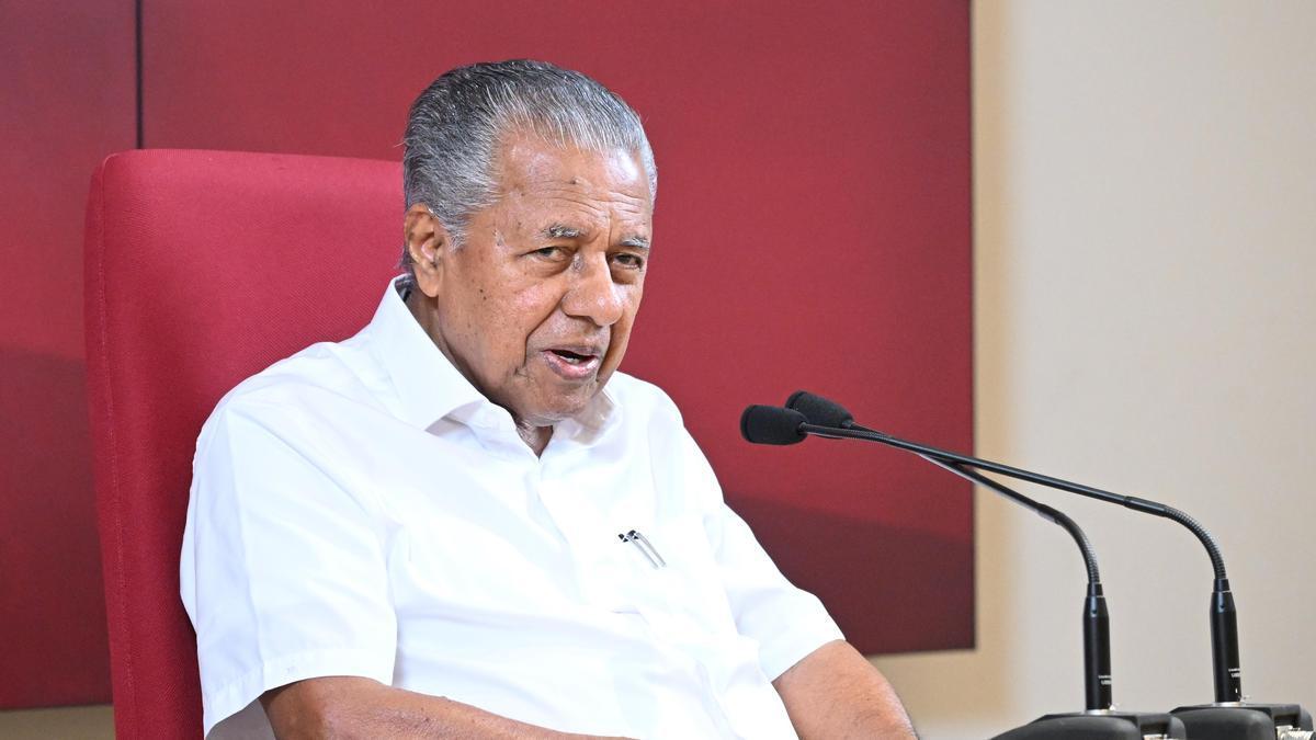 Kerala Opposition leader Pinarayi flays Congress for singing Vande Mataram in full at AICC HQ, several States