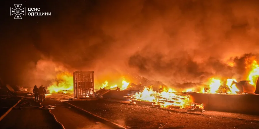 Russian strikes hit Odesa infrastructure, igniting fire and wounding six — photoreport