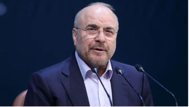 Iran warns regional oil exports at risk if its own shipments blocked