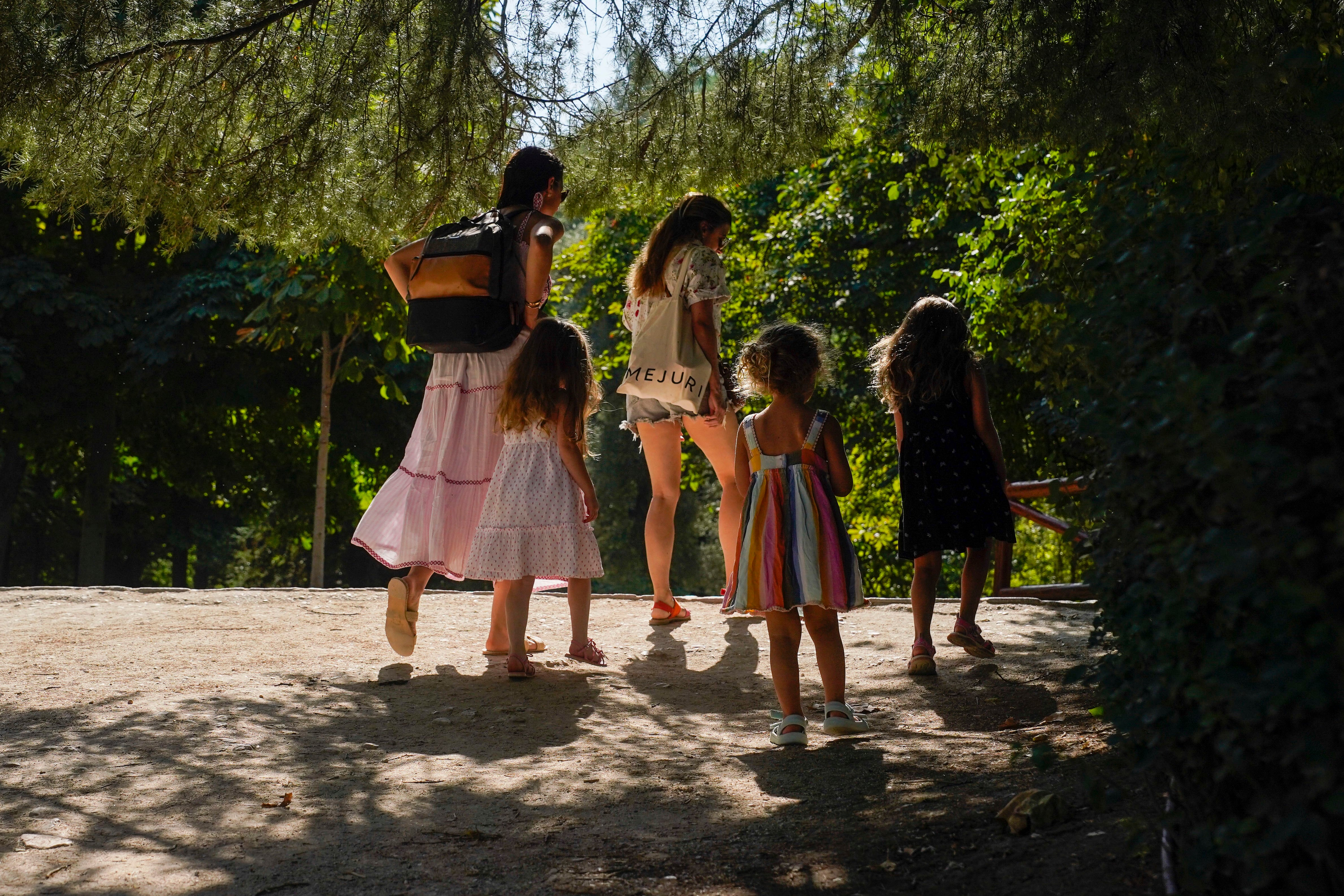 Más de un tercio de las mujeres con hijos tiene menos de los deseados: “Las condiciones óptimas llegan muy tarde”