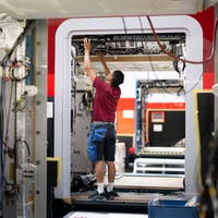 Peter Spuhler macht mit der Nachwuchsförderung bei Stadler Rail Ernst. Der neue CEO ist erst 42