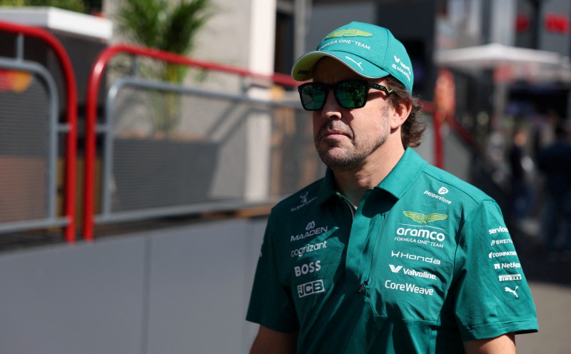 Alonso to stay with F1 team Aston Martin in 2027