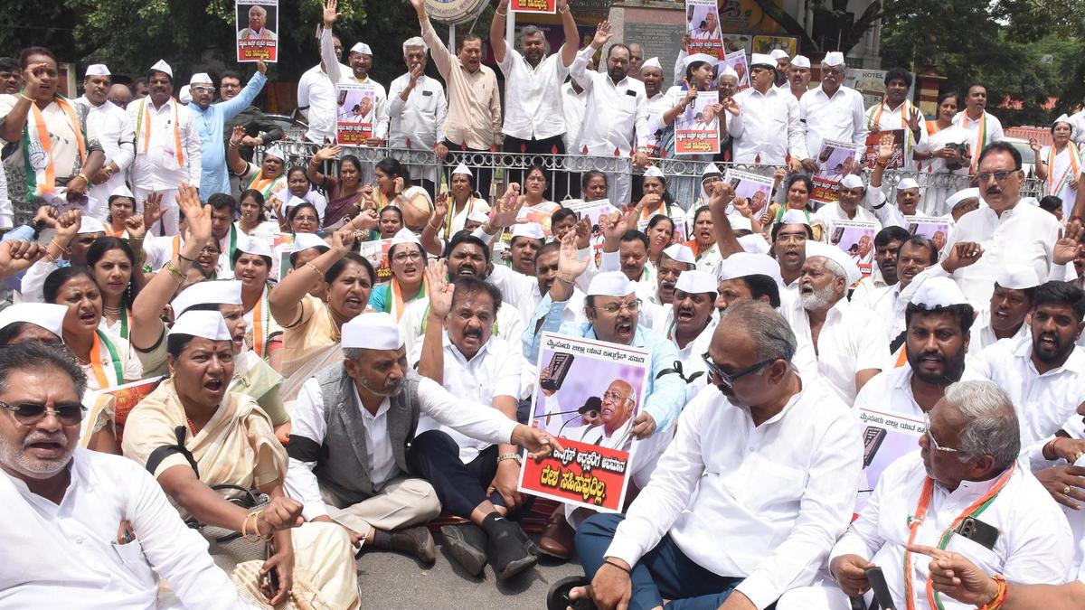 Mysuru: Congress protests ‘purification’ ritual after Kharge rally