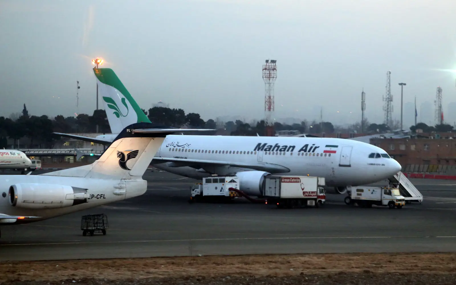 US allows flights between Iraq’s holy city and Iran
