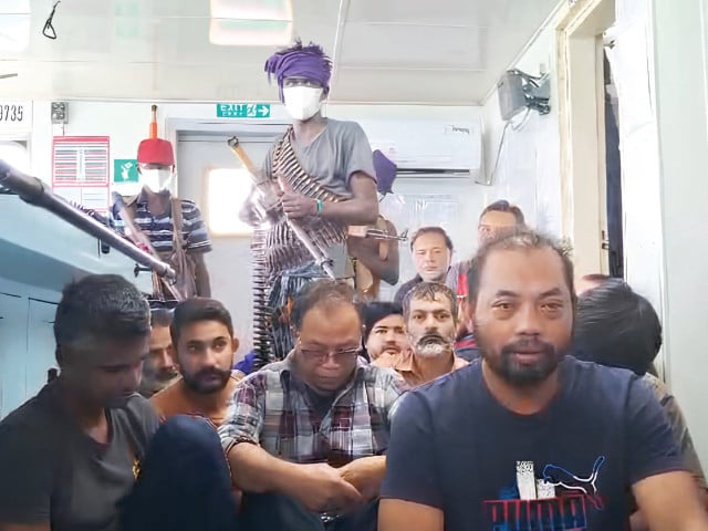 Somali pirates kill three Pakistanis during rescue operation