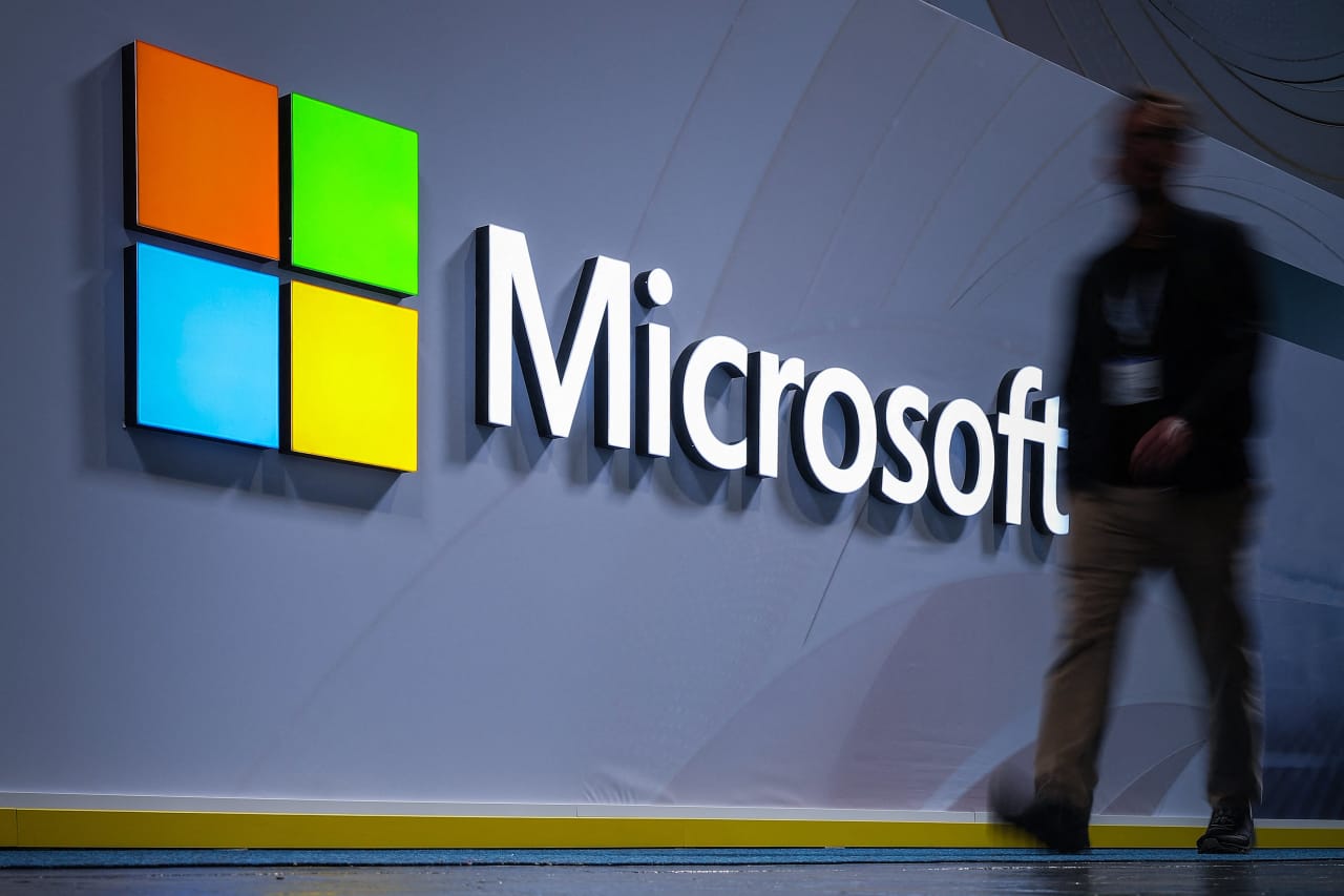 Microsoft’s stock is on track to post its biggest quarterly gain in 28 years