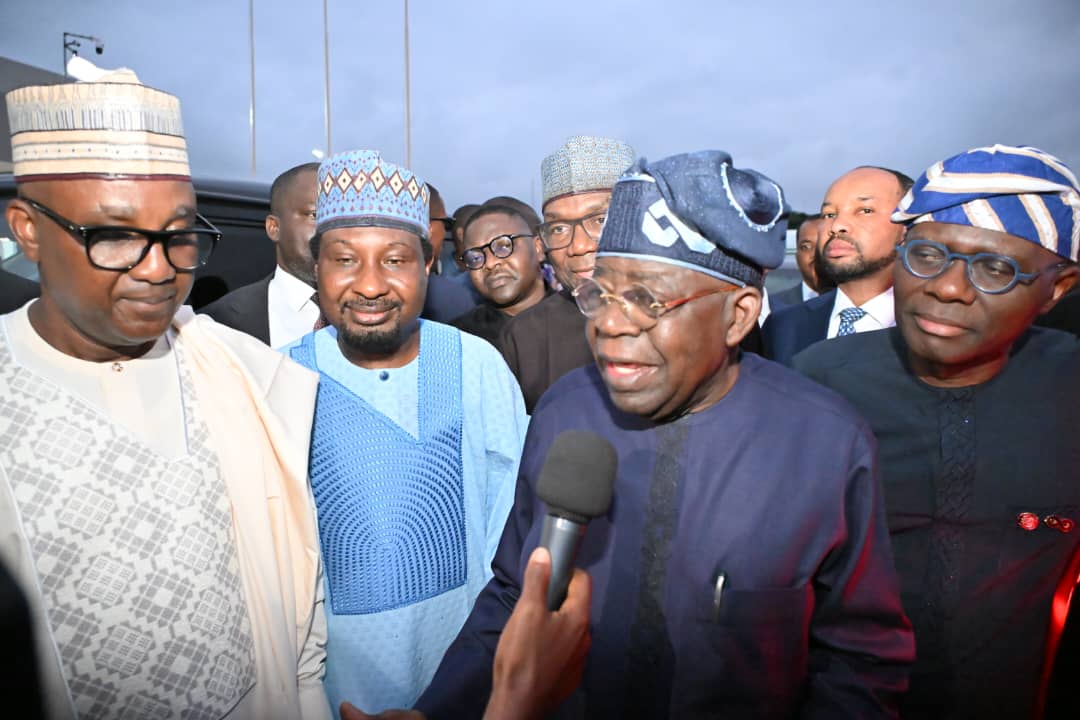 Tinubu’s Lagos return triggers gridlock, leaves motorists, commuters stranded