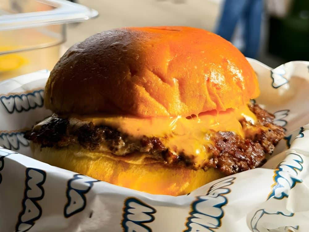 London’s smash burger favourite Manna has landed in Dubai