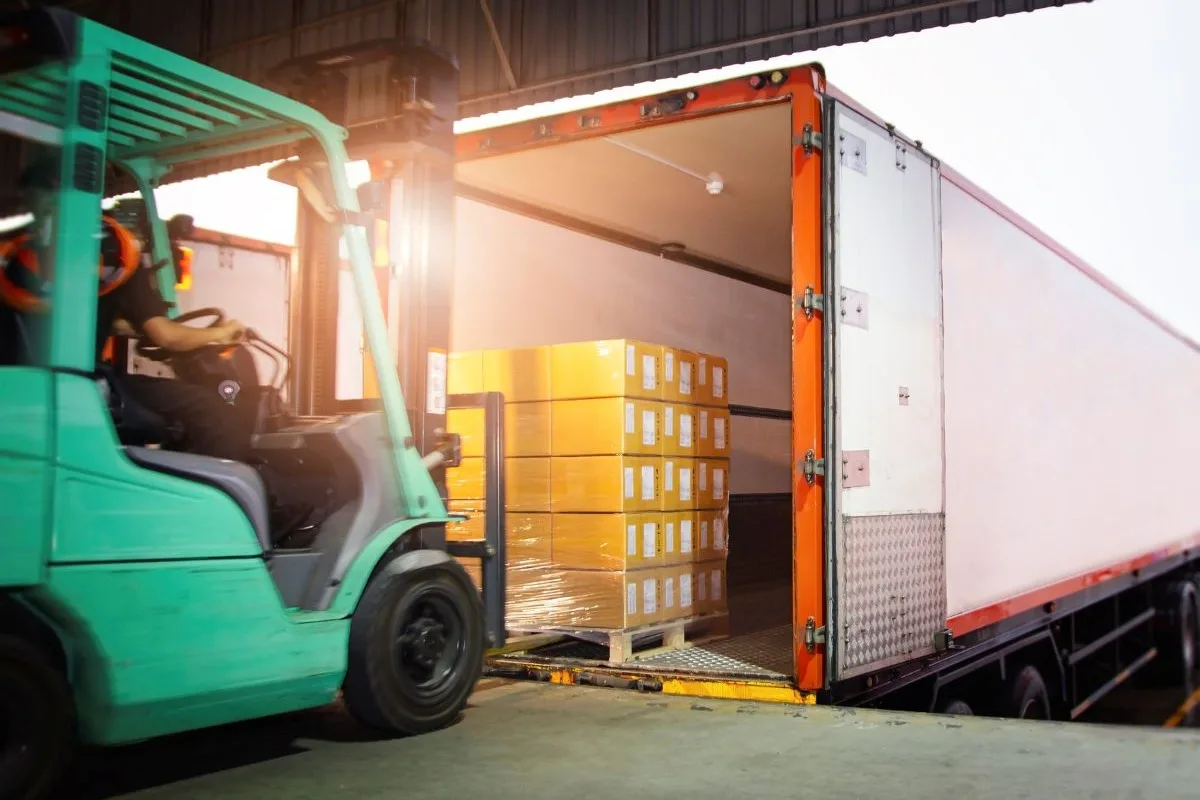 Breaking Down the Warehouse vs. Transportation Divide