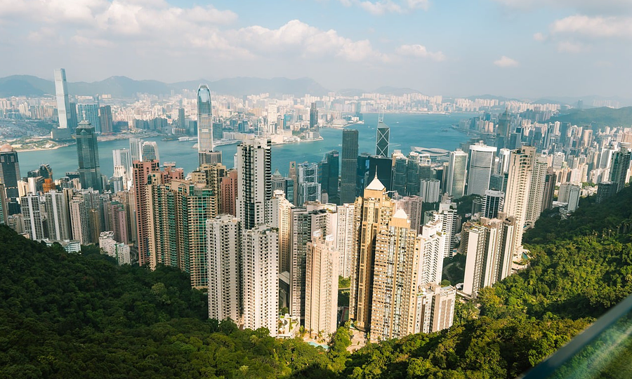 Hong Kong challenges world's biggest super-prime property market in sales