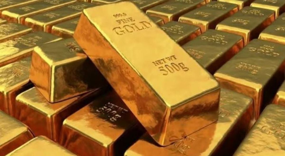 Gold prices set for monthly decline as investors await US inflation data